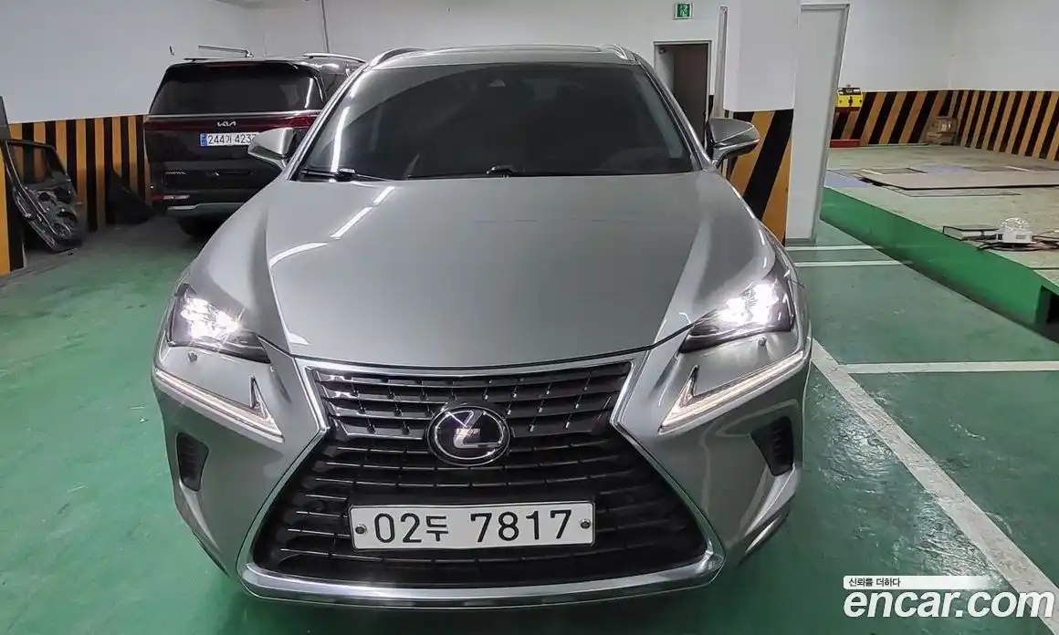 Lexus NX 2019 2.5 Автомат в Москве № 214836, фото 3