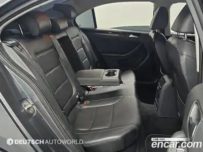 Volkswagen Jetta 2016 2.0 Автомат в Москве № 215380, миниатюра 12