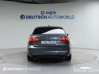 Volkswagen Jetta 2016 2.0 Автомат в Москве № 215380, миниатюра 4