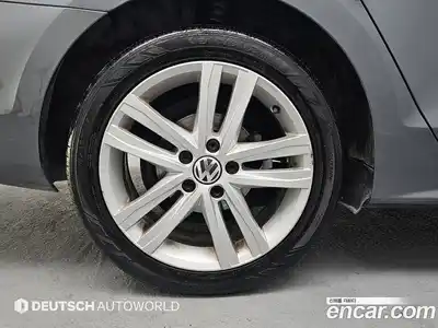 Volkswagen Jetta 2016 2.0 Автомат в Москве № 215380, миниатюра 5