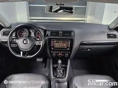 Volkswagen Jetta 2016 2.0 Автомат в Москве № 215380, миниатюра 7