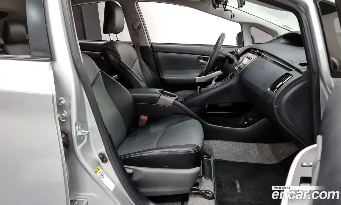 Toyota Prius 2012 1.8 Автомат в Москве № 215515, фото 14