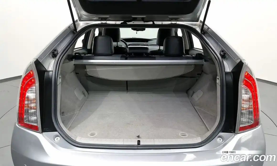 Toyota Prius 2012 1.8 Автомат в Москве № 215515, фото 19