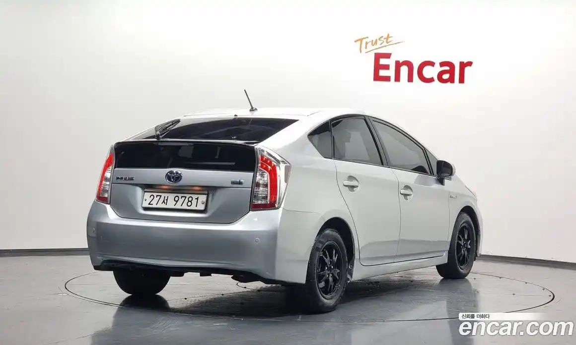 Toyota Prius 2012 1.8 Автомат в Москве № 215515, фото 20