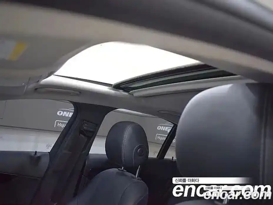 Mercedes-Benz C-Class 2018 2.0 Автомат в Москве № 221385, фото 12