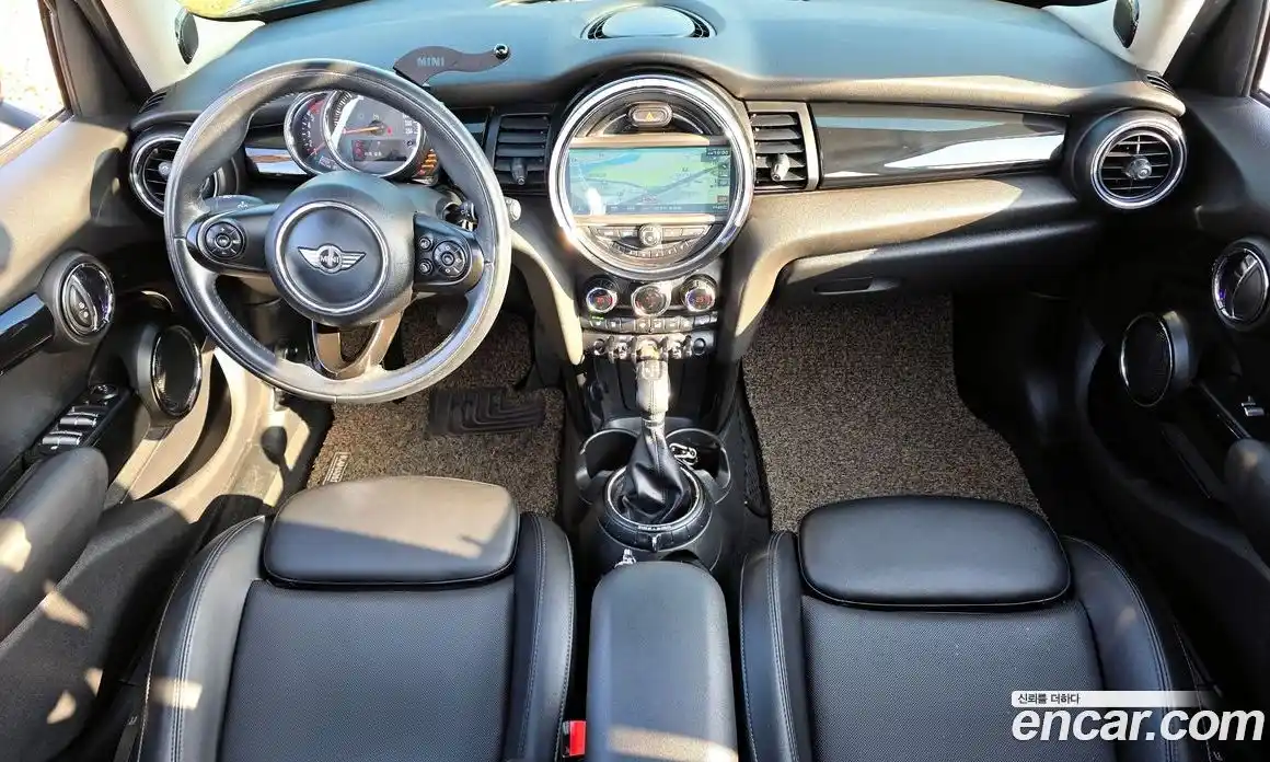 Mini Cooper 2015 1.5 Автомат в Москве № 222085, фото 1