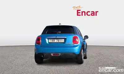 Mini Cooper 2015 1.5 Автомат в Москве № 222085, миниатюра 12