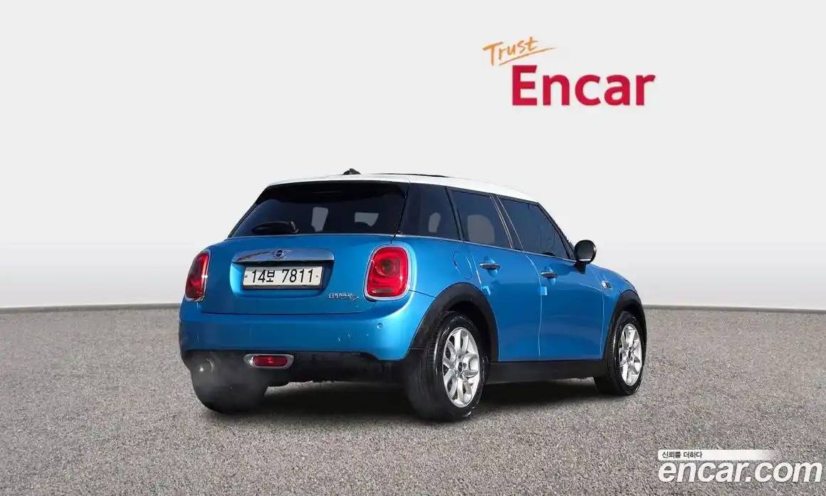 Mini Cooper 2015 1.5 Автомат в Москве № 222085, фото 20