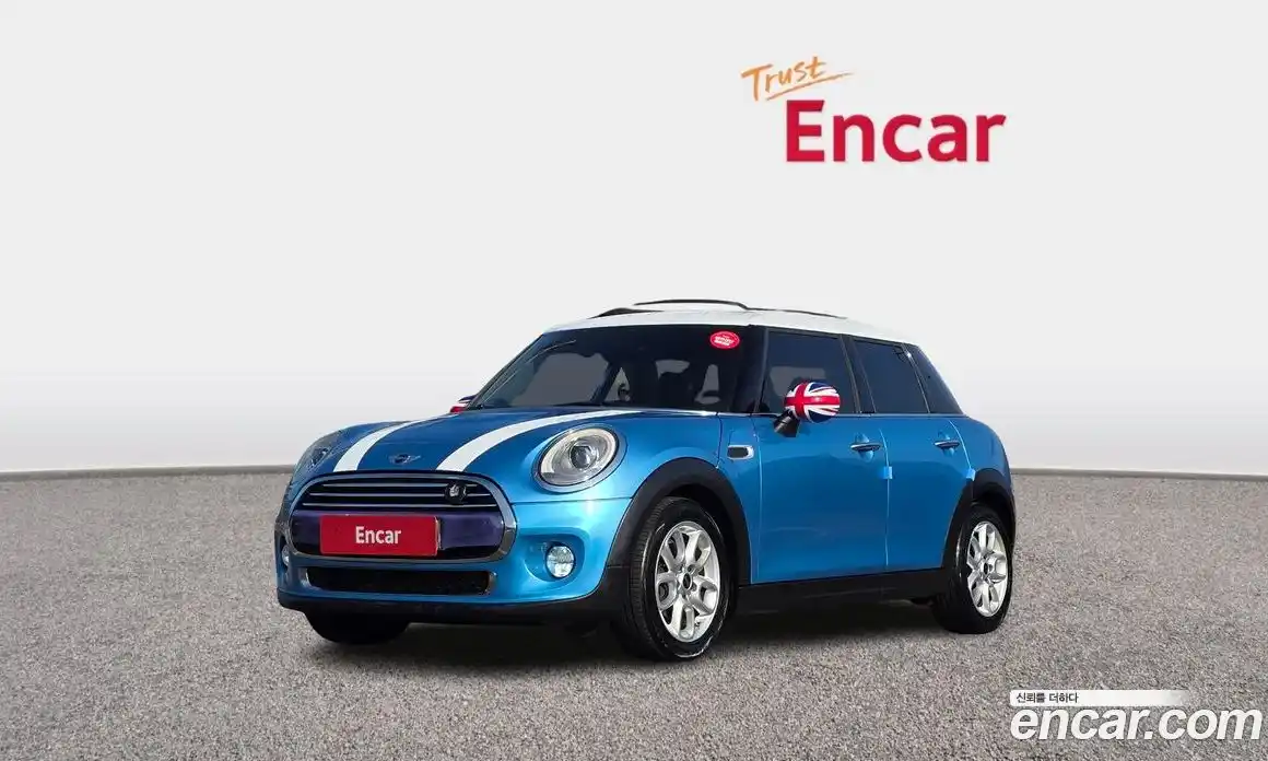 Mini Cooper 2015 1.5 Автомат в Москве № 222085, фото 3