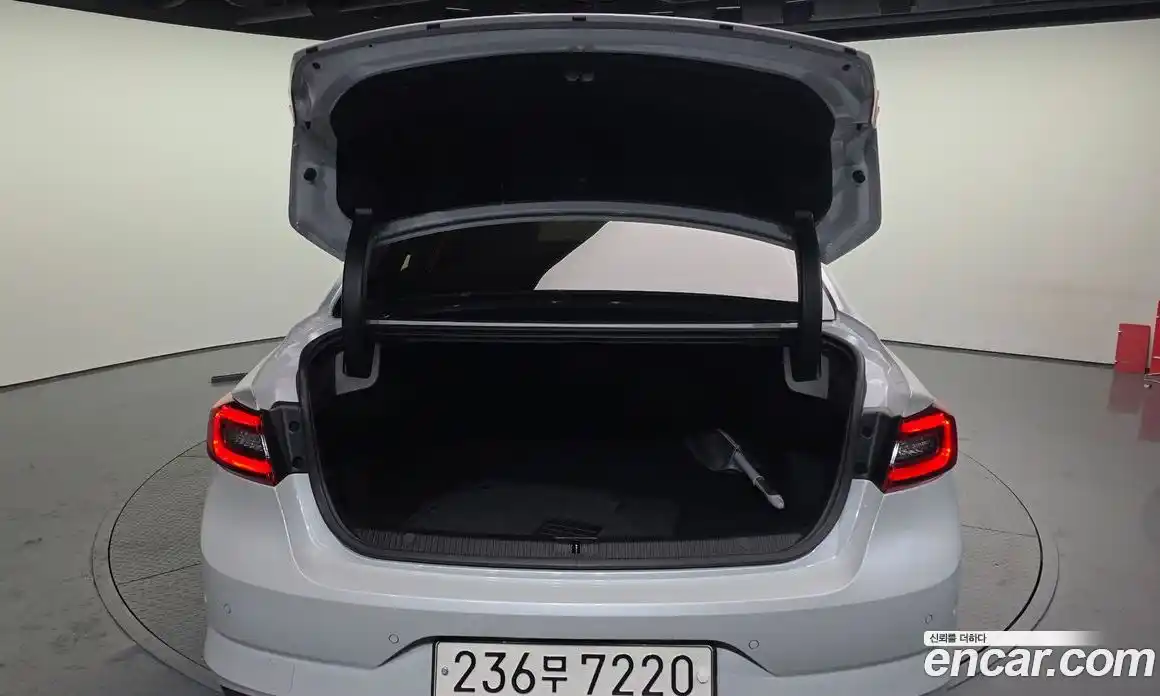 Renault SM6 2020 2.0 Автомат в Москве № 223324, фото 20