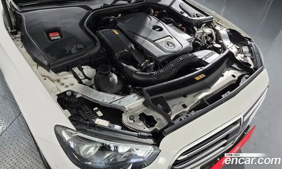 Mercedes-Benz E-Class 2022 2.0 Автомат в Москве № 223439, фото 12