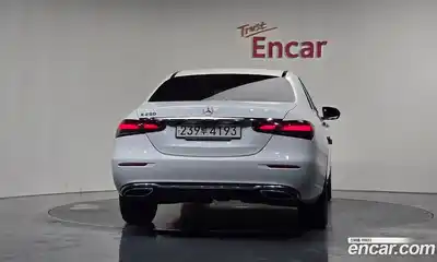 Mercedes-Benz E-Class 2022 2.0 Автомат в Москве № 223439, миниатюра 9