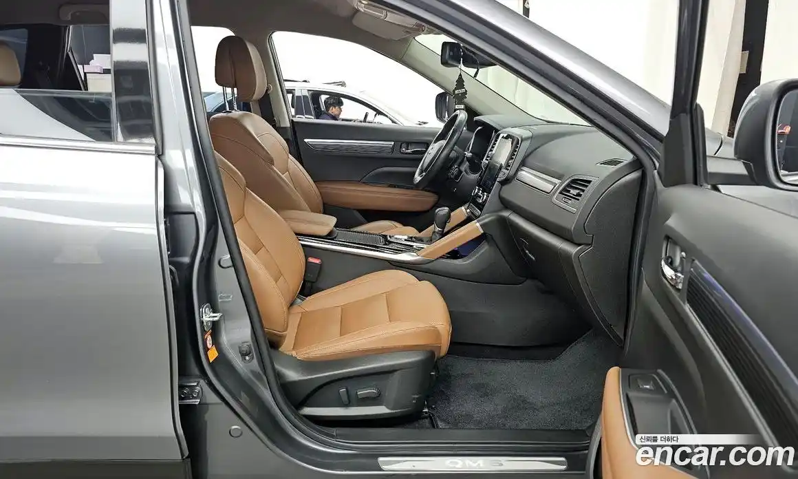 Renault QM6 2023 2.0 Автомат в Москве № 224283, фото 11