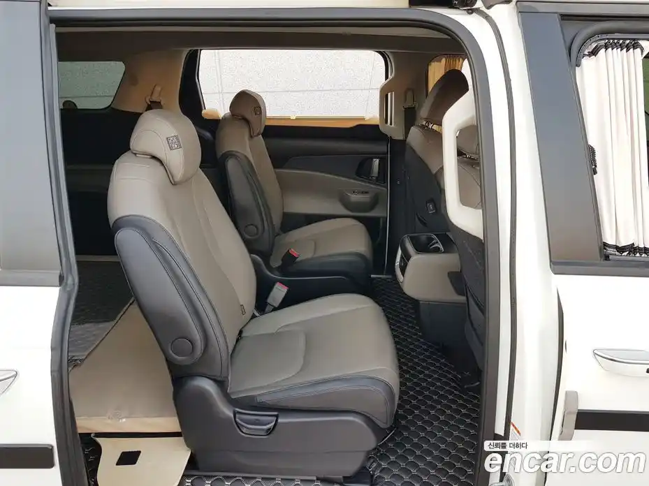 Kia Canival 2024 1.6 Автомат в Москве № 22539, фото 14