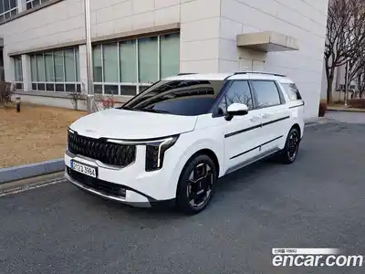 Kia Canival 2024 1.6 Автомат в Москве № 22539, миниатюра 2