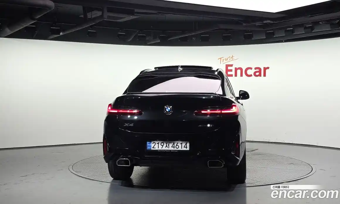 BMW X4 2023 2.0 Автомат в Москве № 228408, фото 1