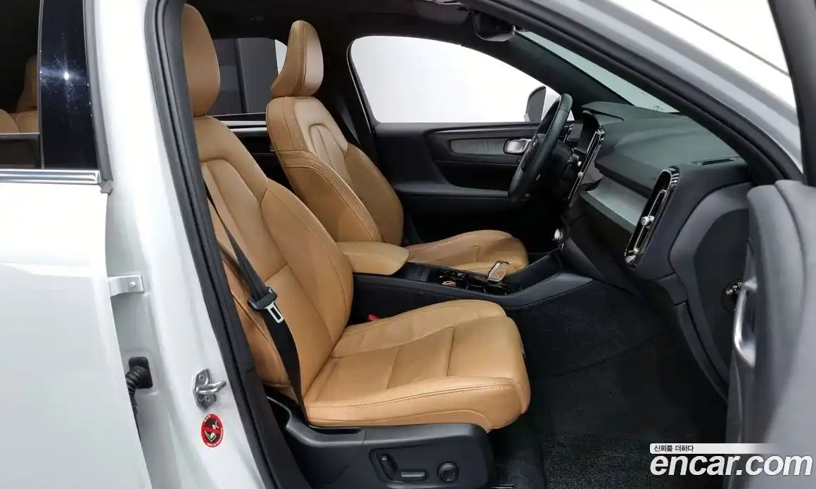 Volvo XC40 2021 2.0 Автомат в Москве № 228592, фото 19