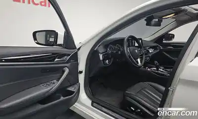 BMW 5-Series 2018 2.0 Автомат в Москве № 229241, миниатюра 11