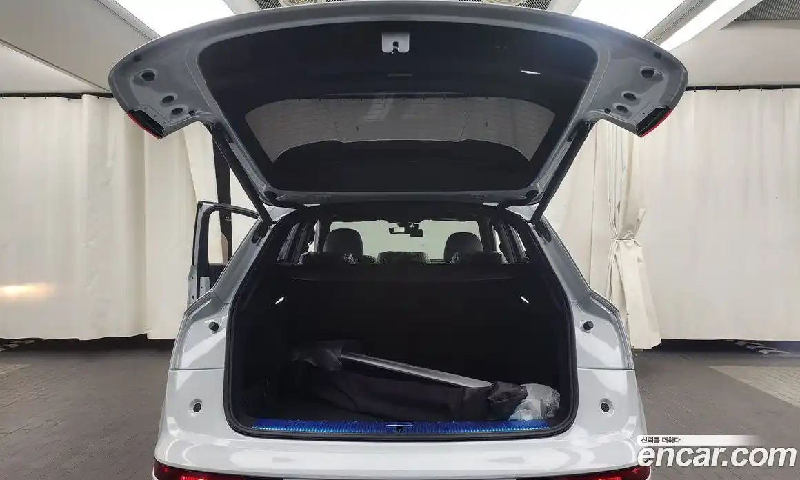 Audi Q5 2022 2.0 Автомат в Москве № 229797, фото 13