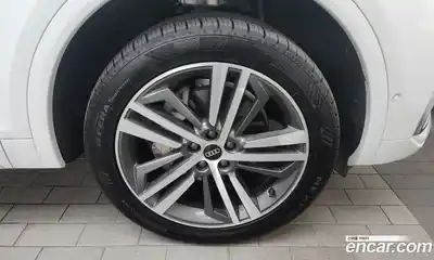 Audi Q5 2022 2.0 Автомат в Москве № 229797, миниатюра 5