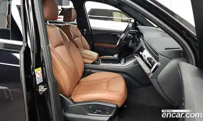 Audi Q7 2021 3.0 Автомат в Москве № 230141, миниатюра 11