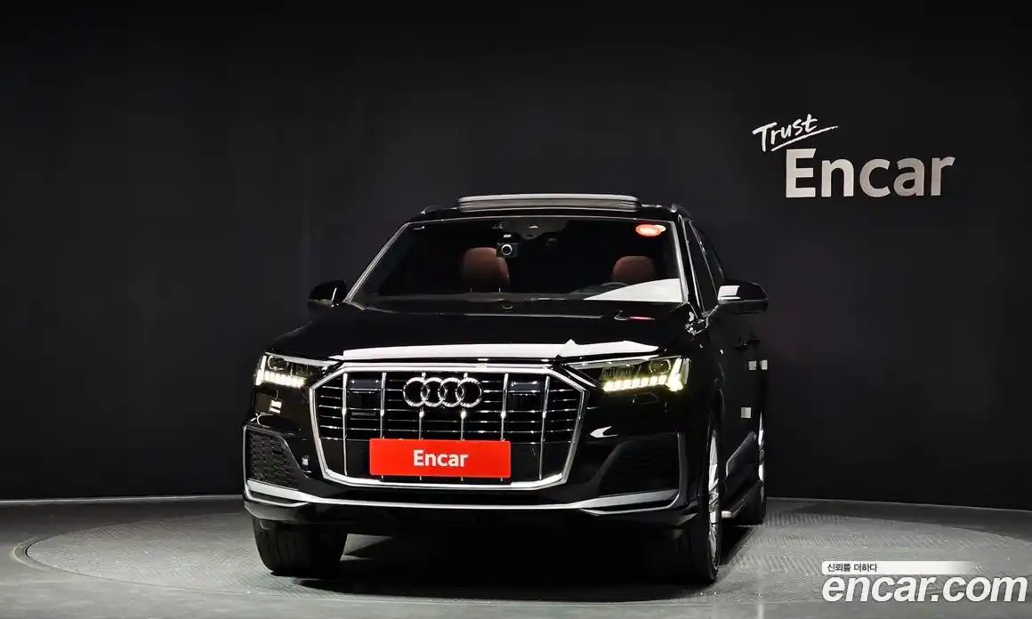 Audi Q7 2021 3.0 Автомат в Москве № 230141, фото 3