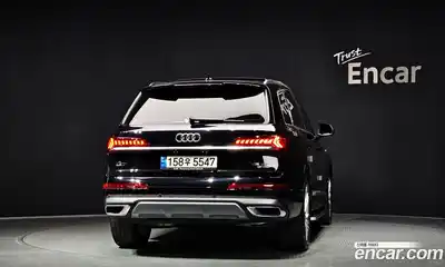 Audi Q7 2021 3.0 Автомат в Москве № 230141, миниатюра 4