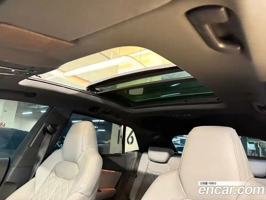 Audi Q8 2022 3.0 Автомат в Москве № 230296, фото 16