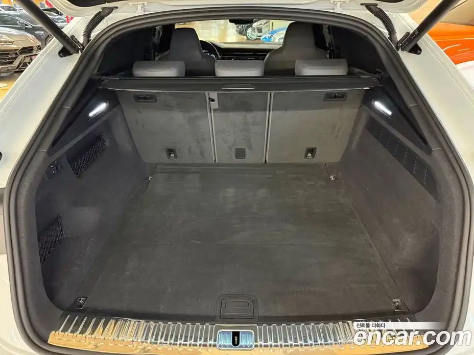 Audi Q8 2022 3.0 Автомат в Москве № 230296, фото 19