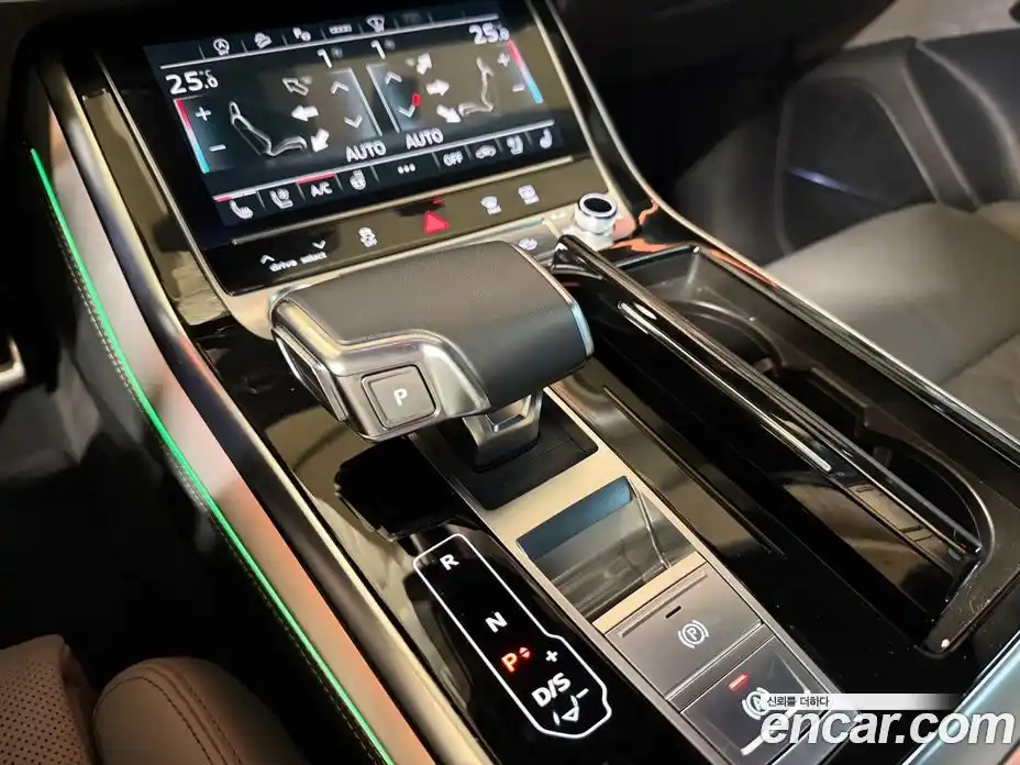 Audi Q8 2022 3.0 Автомат в Москве № 230296, фото 9