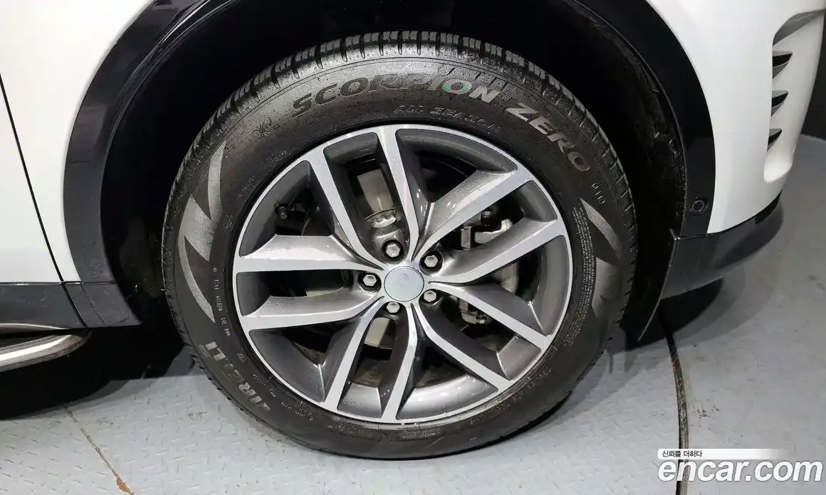 Land Rover Discovery Sport 2024 2.0 Автомат в Москве № 231118, фото 5