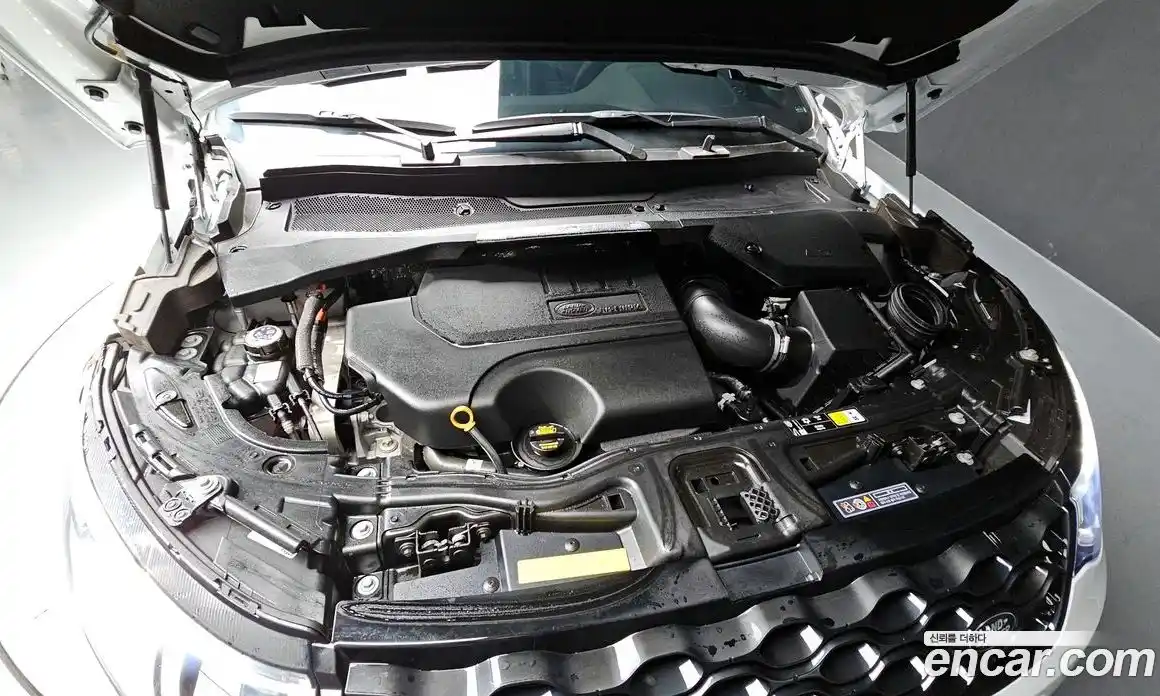 Land Rover Discovery Sport 2024 2.0 Автомат в Москве № 231118, фото 6