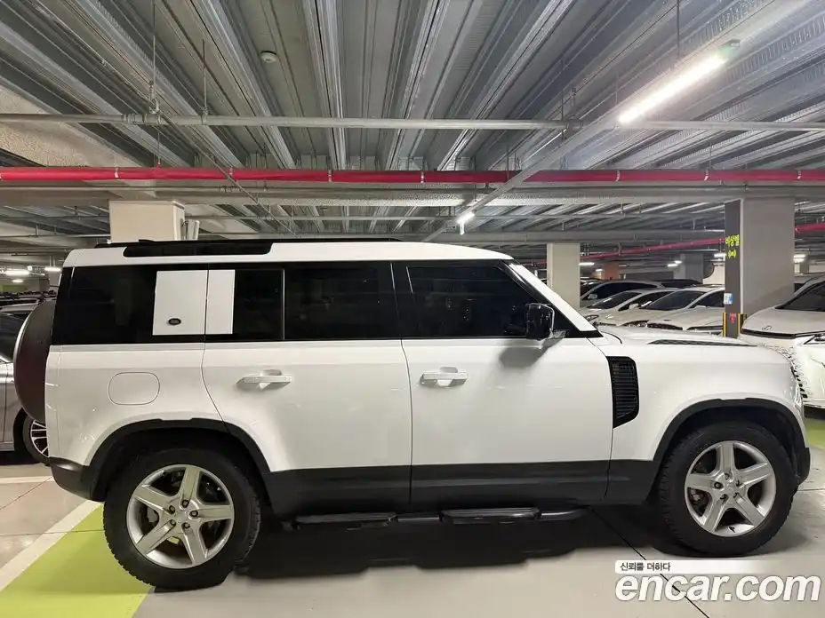 Land Rover Defender 2024 3.0 Автомат в Москве № 231310, фото 4