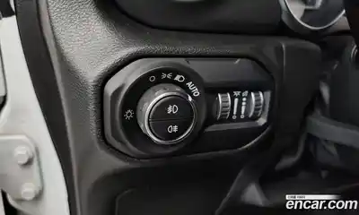 Jeep Wrangler 2022 2.0 Автомат в Москве № 232592, миниатюра 11