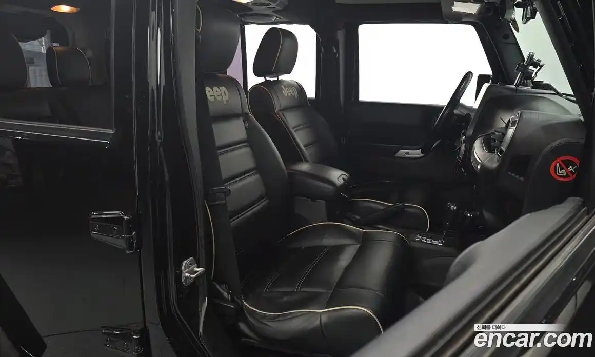 Jeep Wrangler 2011 2.8 Автомат в Москве № 232777, фото 10