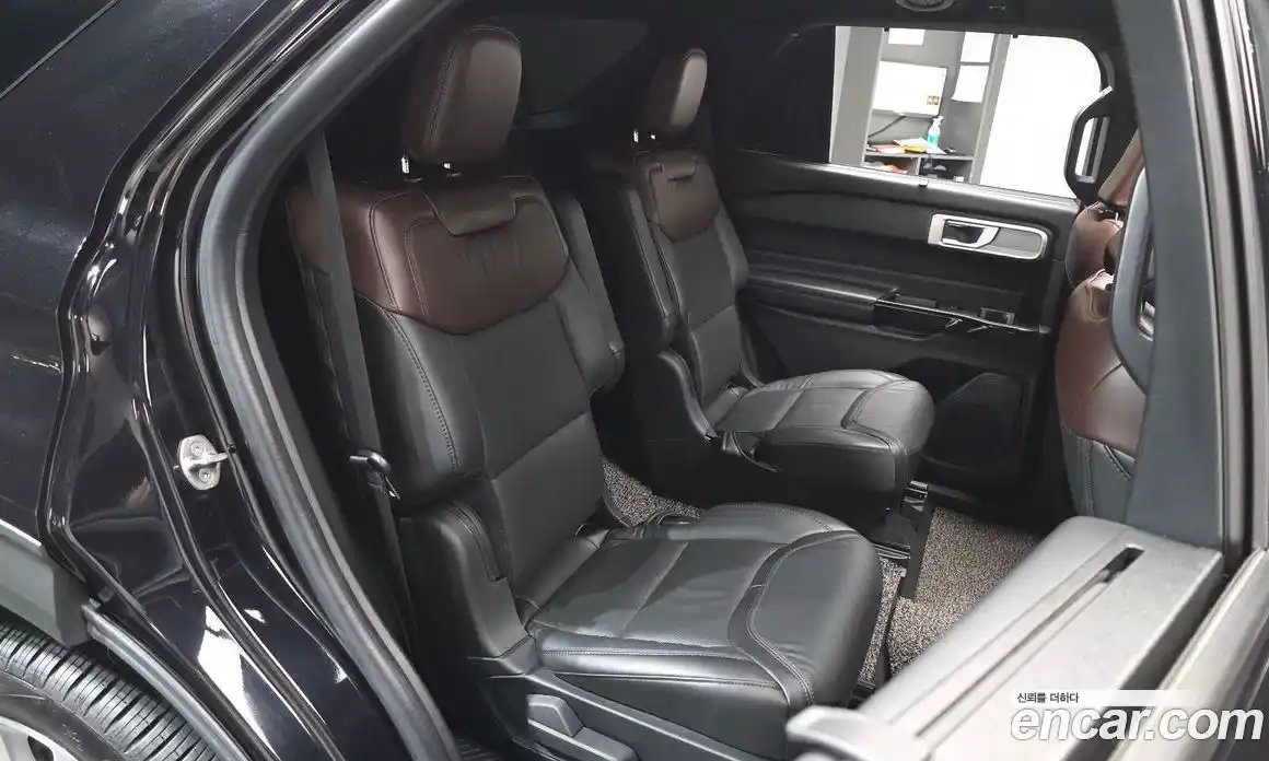 Ford Explorer 2022 3.0 Автомат в Москве № 233099, фото 2