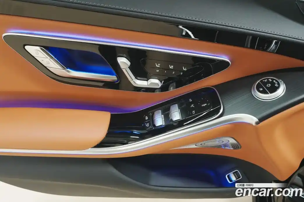 Mercedes-Benz S-Class 2025 3.0 Автомат в Москве № 238108, фото 19