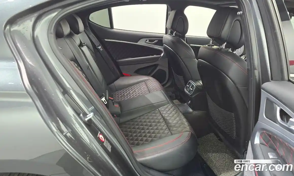 Genesis G70 2018 3.3 Автомат в Москве № 24722, фото 12