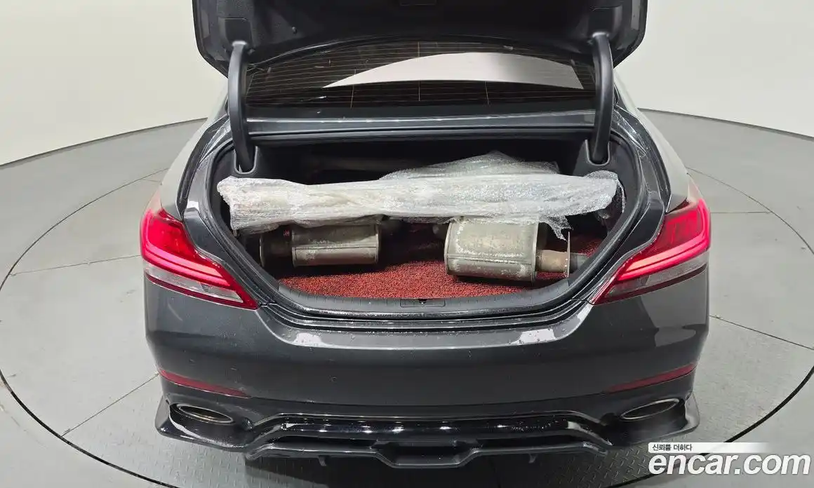 Genesis G70 2018 3.3 Автомат в Москве № 24722, фото 20