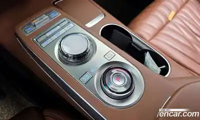 Genesis GV70 2022 2.5 Автомат в Москве № 24729, миниатюра 9