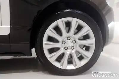 Land Rover Range-Rover 2015 4.4 Автомат в Москве № 252577, миниатюра 12