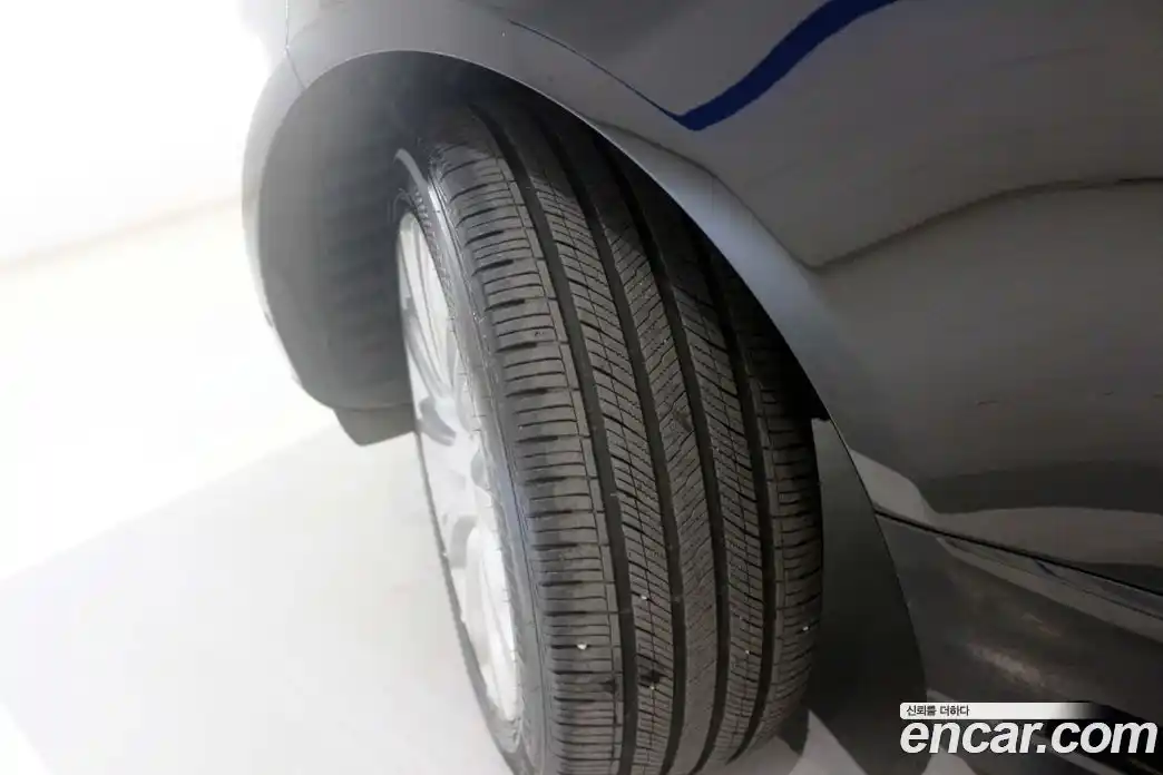 Land Rover Range-Rover 2015 4.4 Автомат в Москве № 252577, фото 13