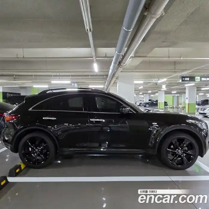 Infiniti QX70 2017 3.7 Автомат в Москве № 256202, фото 15