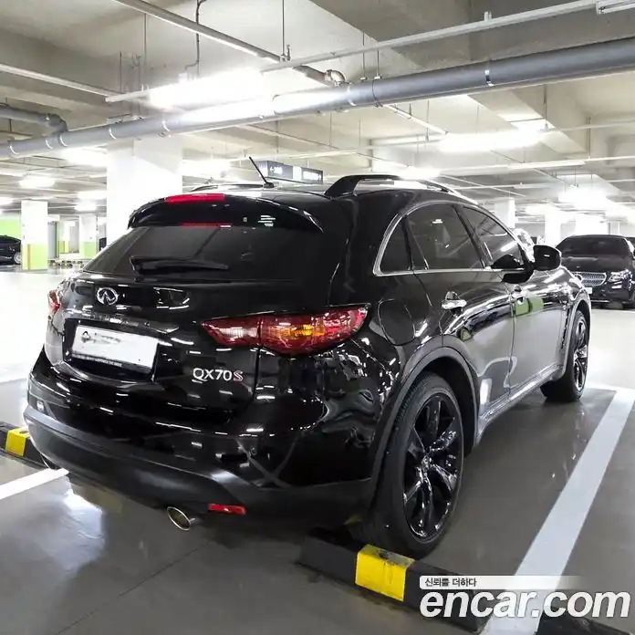 Infiniti QX70 2017 3.7 Автомат в Москве № 256202, фото 9