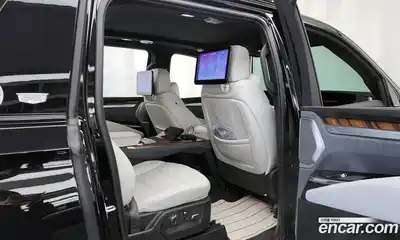 Cadillac Escalade 2025 6.2 Автомат в Москве № 256348, миниатюра 3