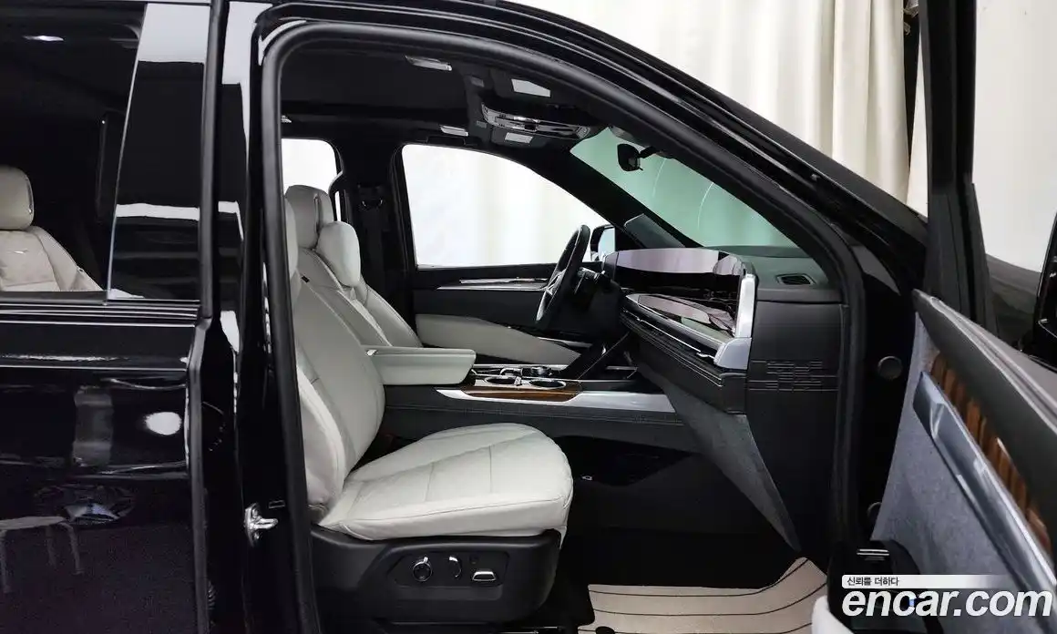 Cadillac Escalade 2025 6.2 Автомат в Москве № 256348, фото 7