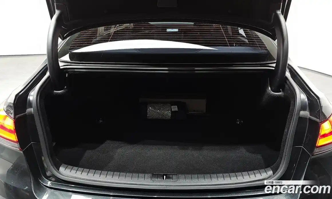 Genesis G80 2019 3.3 Автомат в Москве № 259009, фото 19