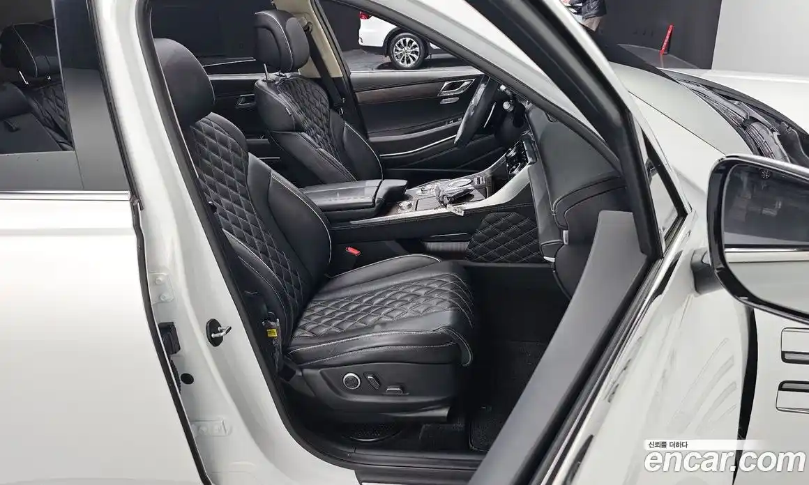 Genesis GV80 2022 2.5 Автомат в Москве № 26871, фото 15