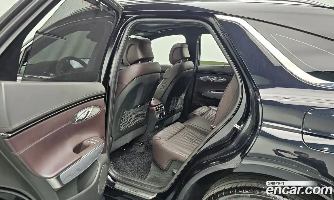 Genesis GV70 2021 2.5 Автомат в Москве № 27824, фото 20