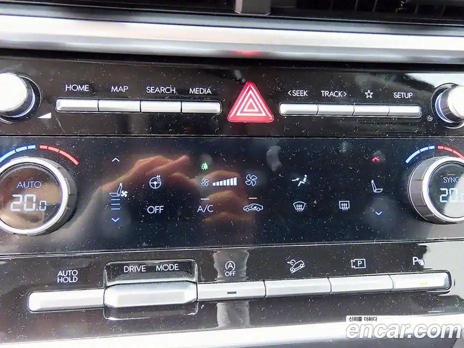 Hyundai Santa Fe 2024 2.5 Автомат в Москве № 280668, фото 15